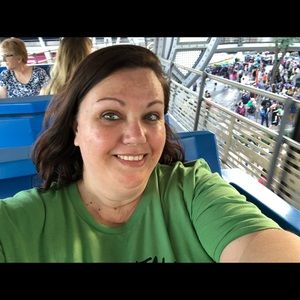 Meet your Posher, Dana